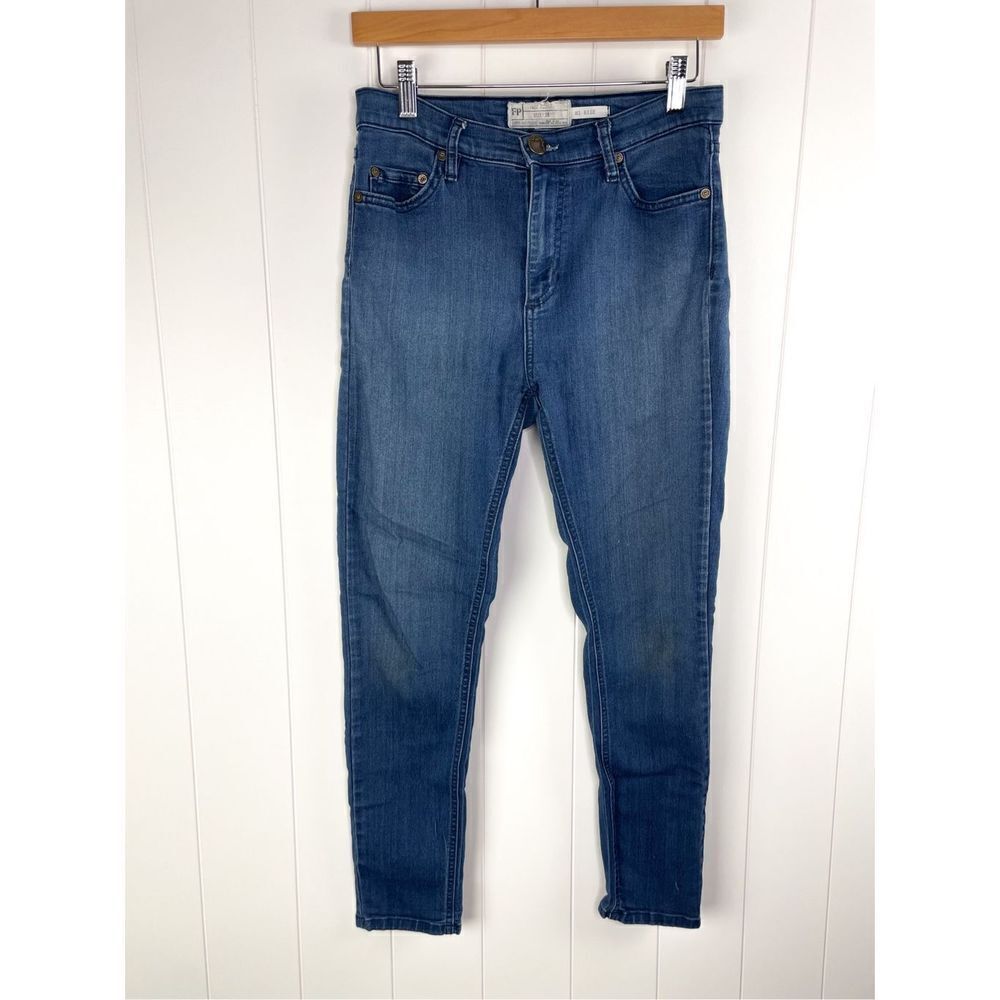 Free People High‎ Rise Skinny Jeans Medium Wash Rayon Cotton Size 28